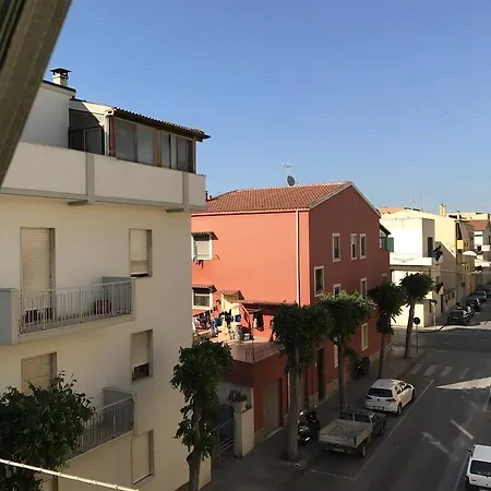 In The World Гостевой дом Альгеро